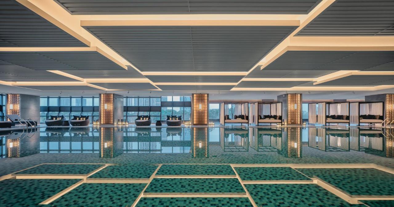 Hualuxe Kunshan Huaqiao By Ihg - F1 Racing Preferred Hotel Exterior foto